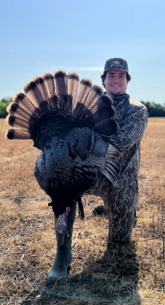 Kolbie Jackson- Hank’s Mott Outdoors Crystal - TN (2).jpg